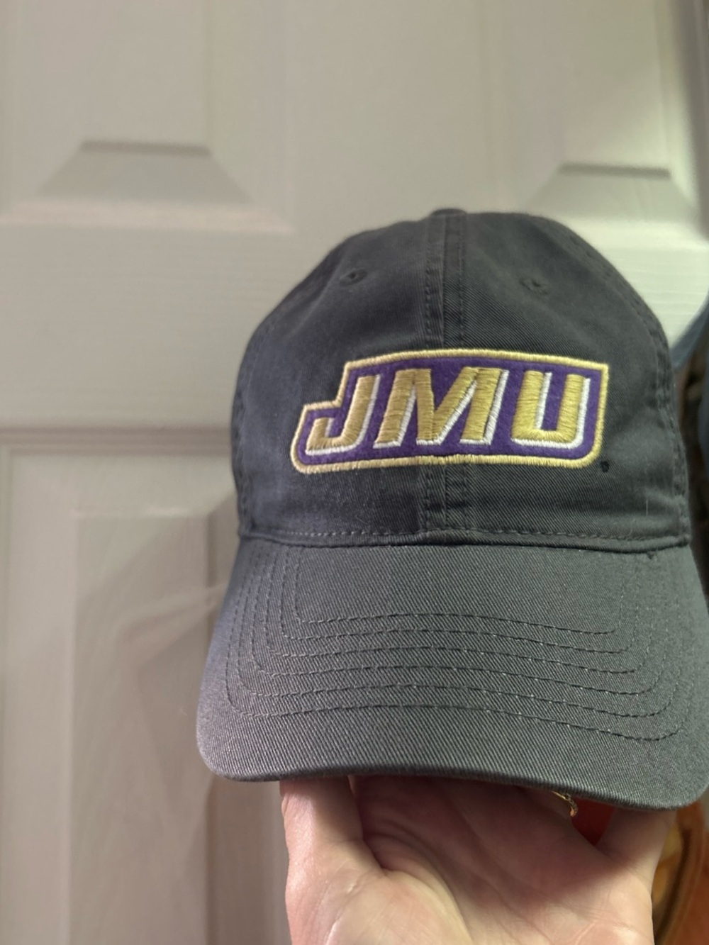 Embroidered Logo Cotton Baseball Cap - Black